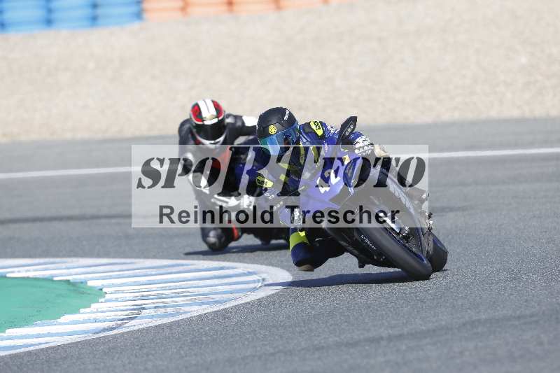 /02 28.-31.01.2025 Moto Center Thun Jerez/gruen-green/42